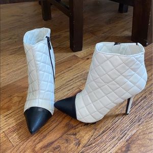 Heeled boots